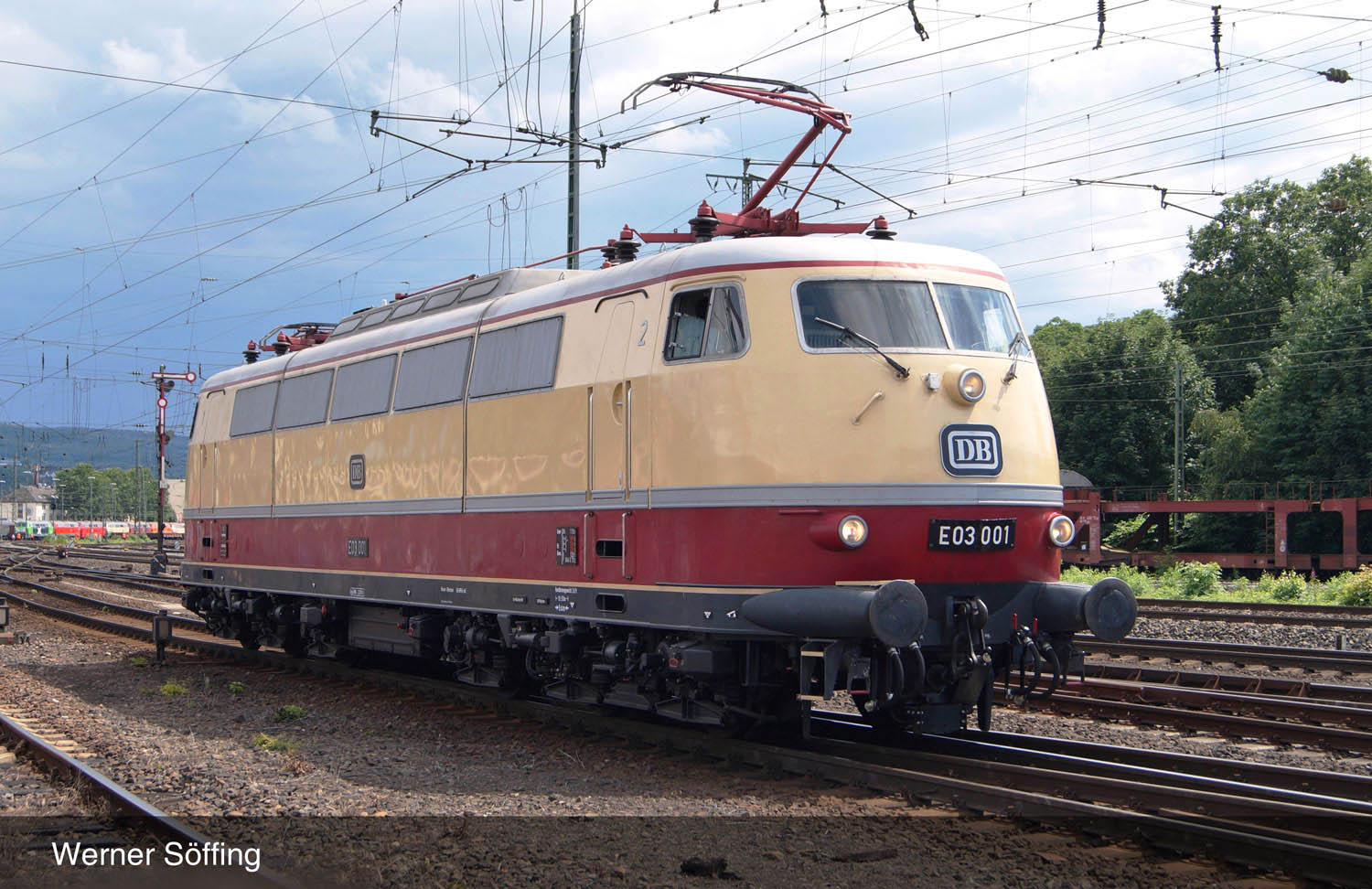 021-HN2563 - N - DB, E-Lok E 03 001 in beige/roter Lackierung, Ep. III